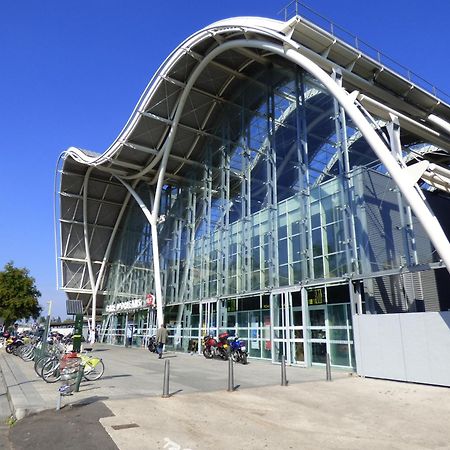 올리언스 37M2 Lumineux Face Gare Sncf, Wifi Et Cafe Et The Offerts 아파트 외부 사진